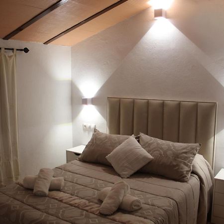 Atico De La Miel Apartment Setenil De Las Bodegas Bagian luar foto