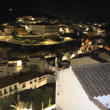 Atico De La Miel Apartment Setenil De Las Bodegas Bagian luar foto