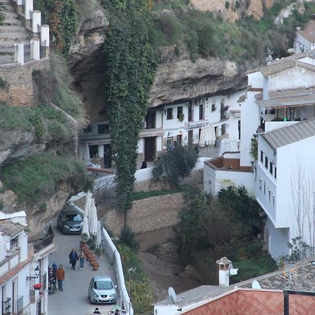 Atico De La Miel Apartment Setenil De Las Bodegas Bagian luar foto