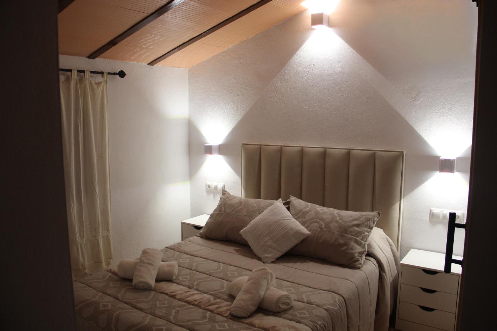 Atico De La Miel Apartment Setenil De Las Bodegas Bagian luar foto