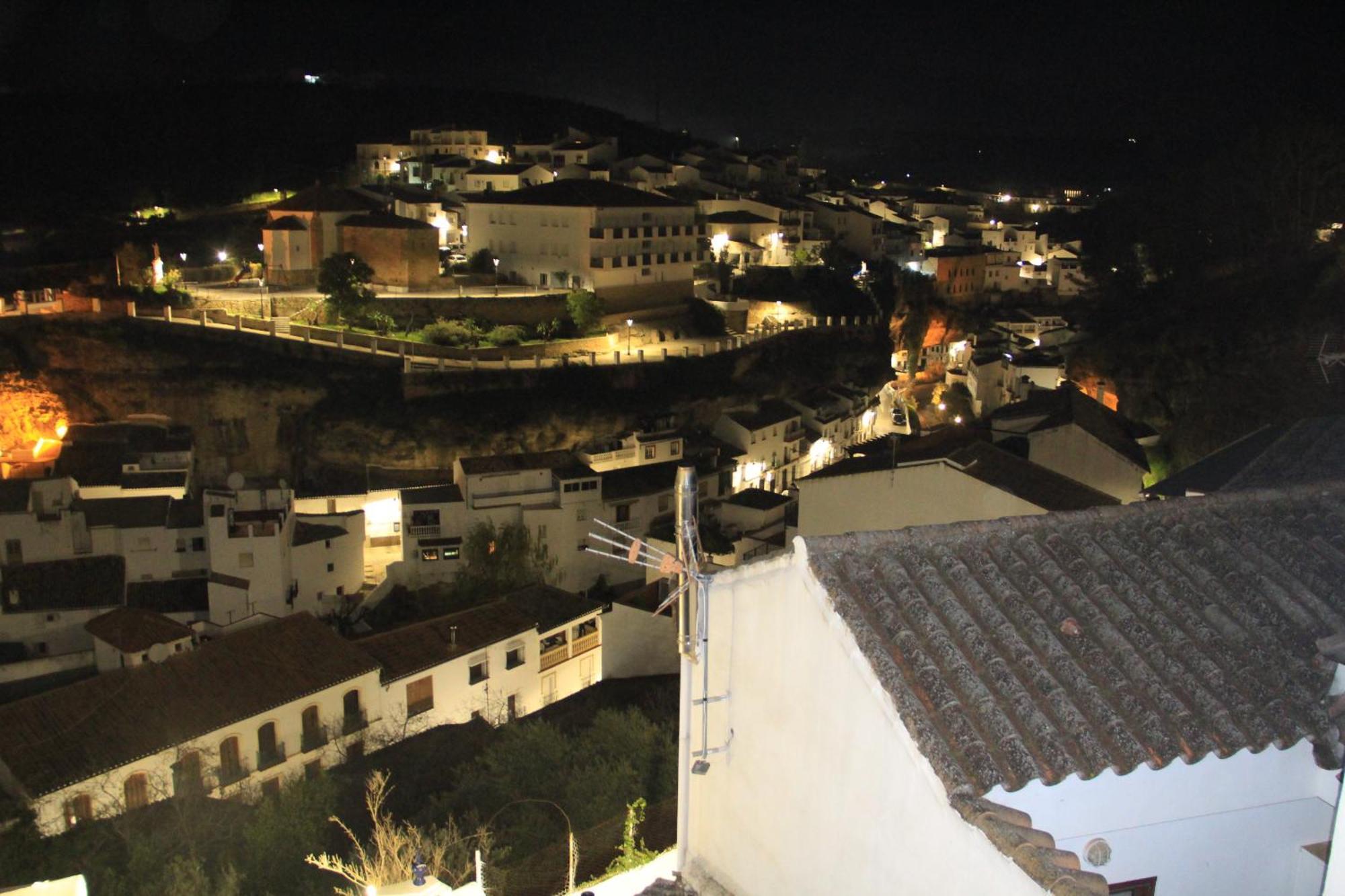 Atico De La Miel Apartment Setenil De Las Bodegas Bagian luar foto