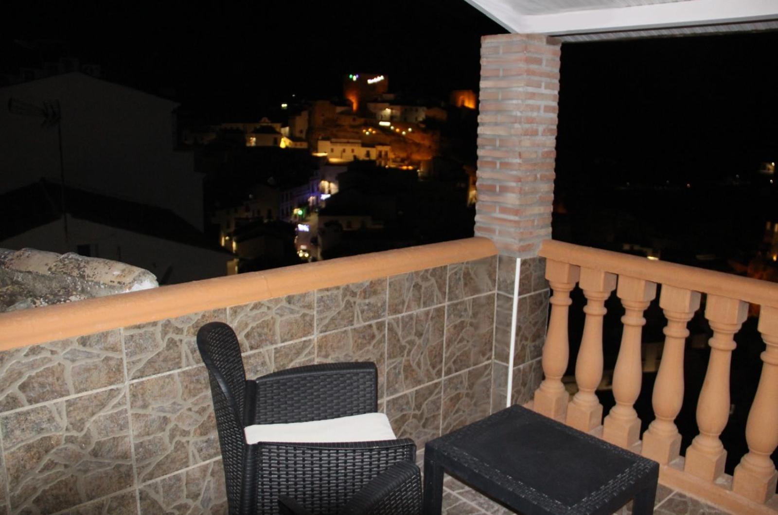 Atico De La Miel Apartment Setenil De Las Bodegas Bagian luar foto